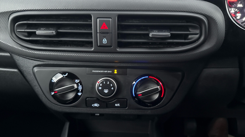 Hyundai i10 1.0 MPi SE Connect 5dr Petrol Hatchback